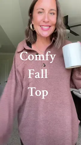 You will wear this comfy fall top on repeat! #falloutfit #falloutfits #fallfashion 