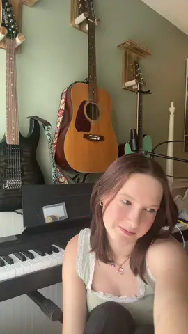 new haircut?? (not a bad idea) (at all) 🤭 ✨✨✨✨✨✨✨✨✨✨✨✨#badidea #original #lipgloss #singersongwriter #fyp 