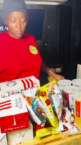 I’m gone feed them kids if I don’t do nothing else ..! Love yall #mamapoopoo #singlemom #bigmama #Godisgood 