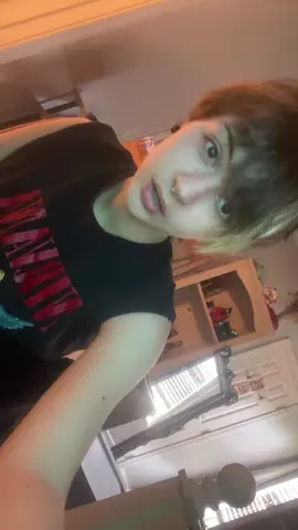 i move into college tmr.. im a big kid now