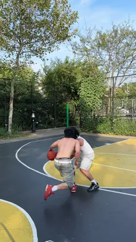 I’m the greatest 6’4 hooper of all time #stayfocusedfrank #unguardable #goat 