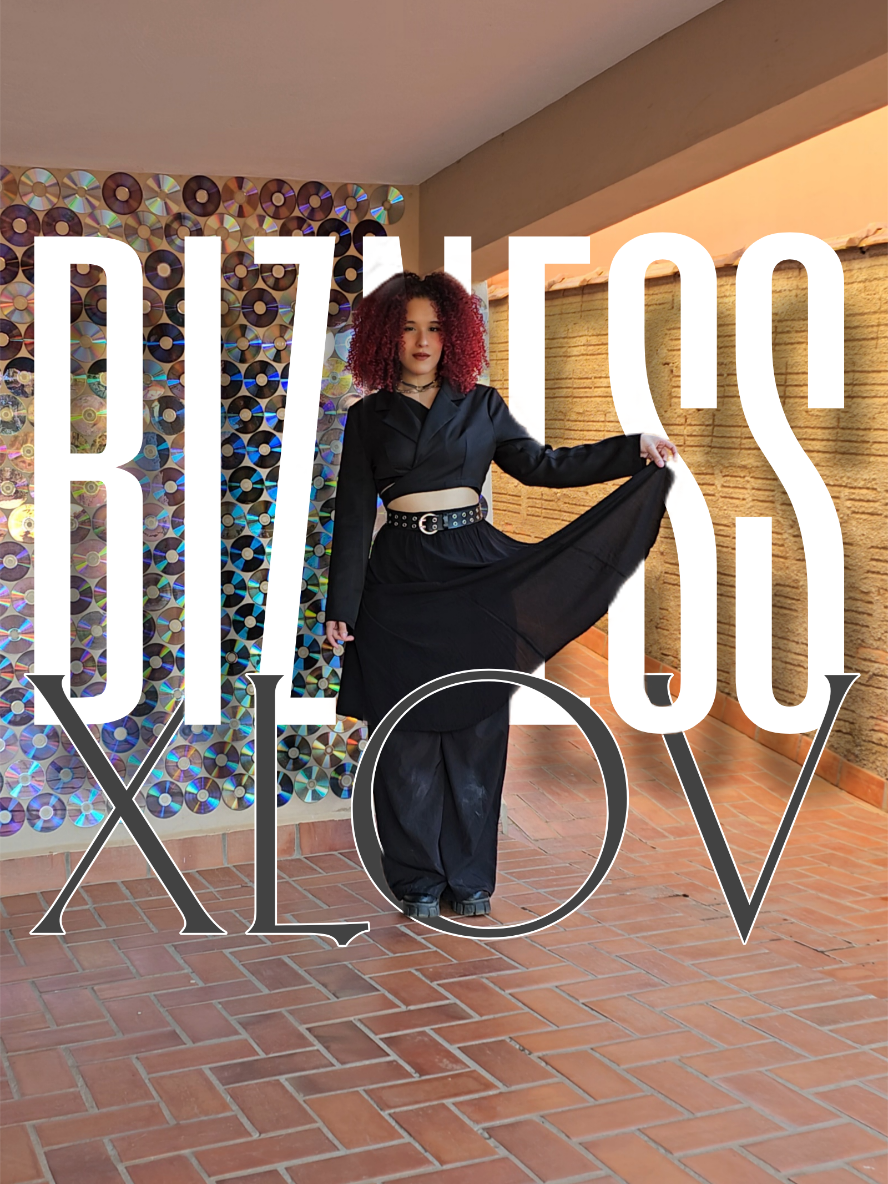 uma calça deu sua vida p uma saia mal feita brilhar em Bizness #xlov #evol #bizness #Kpop #dancecover @XLOV 