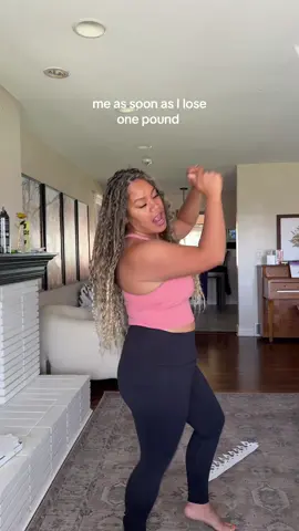 Losing pounds but gaining delusion 😂😂  #momtok #fitnessjourney #glp1 #fypシ #kaseshannon 