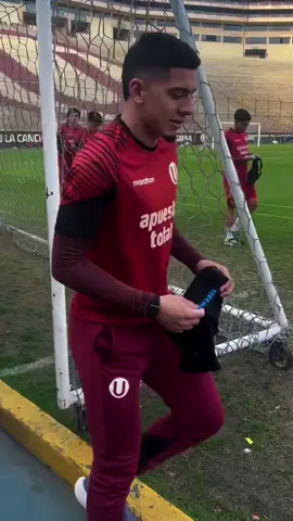 ❤️❤️ ¡ 𝗬 𝗗𝗮𝗹𝗲 Ⓤ ! ❤️❤️  Entrenamiento Monumental  🆚 Palmeiras  101 años del más grande de Perú. CAMPEÓN NACIONAL LIGA 1 2024 BICAMPEON 𝐋𝐎𝐒 101 𝐃𝐄𝐋 Ⓤ𝐍𝐈𝐂𝐎 𝐆𝐑𝐀𝐍𝐃𝐄  Ganador Apertura 2025 Liga 1 Universitario de Deportes 101 aniversario  . . . . . . . . . . . . . . . . . . . . . . . . . . . . . . . . . . . . . . . . . . . . . . . . . . . . . . #LaGarraDelÚnicoGrande  #GloriaEterna #YDaleU #Libertadores #101DeGarraYPasión 