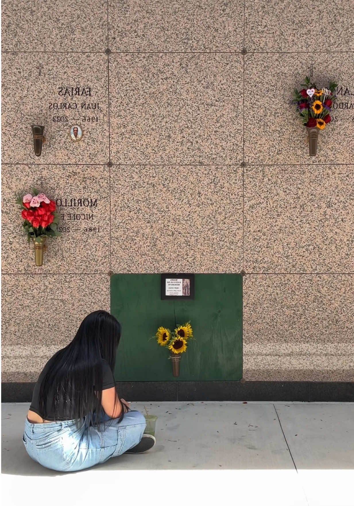 This was the first time I come visit you. My heart still can't process any of this. It hurts, it's shattered in a million pieces. wow I miss you more than words can say. 