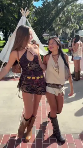 these boots are made for RUNNING HOME!👢 #gogreek #ZTA #UF #sorority #recruitment 