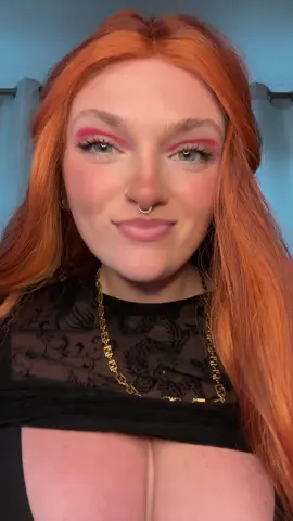 it’s that easy😈 #alt #altgirl #alternative #gothgirl #goth 