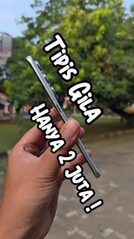 Infinix kayaknya lembaga amal berkedok brand smartphone. Tugasnya adalah ngasih teknologi terbaru dengan fitur terkini tapi dengan harga yang terjangkau. Kini yang punya budget terbatas juga bisa ngerasain smartphone setipis kesabaran dengan baterai Silicon Carbon. Kira-kira berapa harga resminya?  #CapCut #Infinix #Hot60ProPlus 