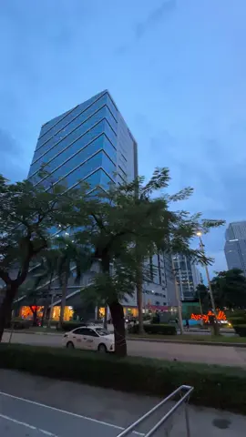 Walking Tour in Cebu IT Park