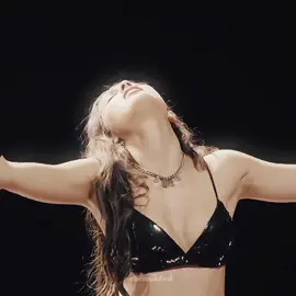 i’m allowed to switch 🤷🏼‍♀️ #edit #fyp #sabrinacarpenter #taylorswift #oliviarodrigo @Sabrina Carpenter @Team Sabrina @Taylor Swift @Taylor Nation @livies hq ❤️ @Olivia Rodrigo 