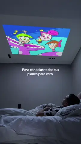 🥹 me dio nostalgia ¿cuál caricatura veías de niño? PD: El proyector en el techo fue la mejor idea para la casa 