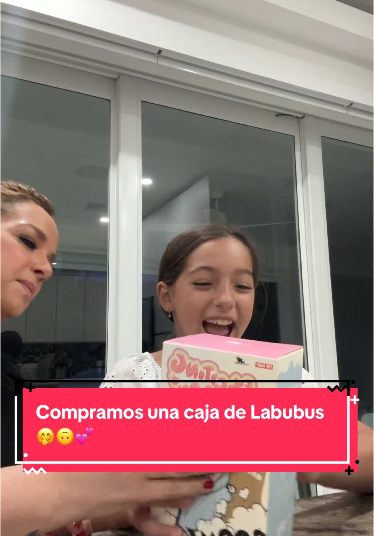 Si adivinan qué Labubu nos salió…  les mando un video  a sus mensajes con el resultado 🥰