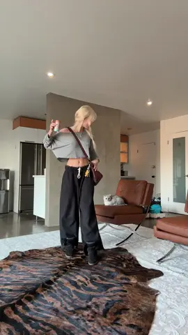 She moved !