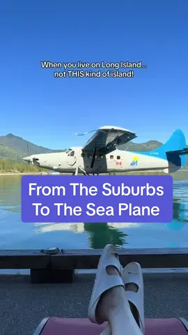 I LOVE flying on sea planes!! I know the planes are tiny but it’s so much fun flying low and landing on the water #suburbs #seaplane #gonefishing #outdoorsy 