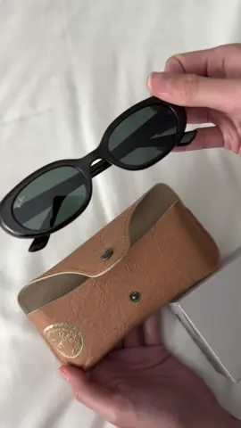 Jennie made me buy it 😎 found same style at @Ray-Ban cos’ gentle monster is sold out 😹 #jennie #shades #rayban #gentlemonster #sunglasses  