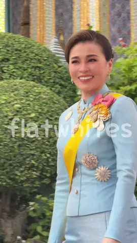 ใครเห็นเป็นหลงกลับบ้านไม่ถูกมาตั้งกี่ราย💜🫠 #ในหลวงพระราชินี #thailand  #ในหลวงรัชกาลที่10 #พระราชินีสุทิดา  #kingqueen 