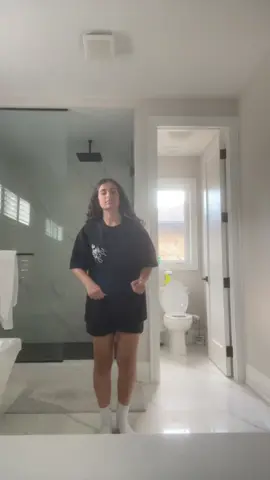 sm1 do this w me#parentsbathroom 