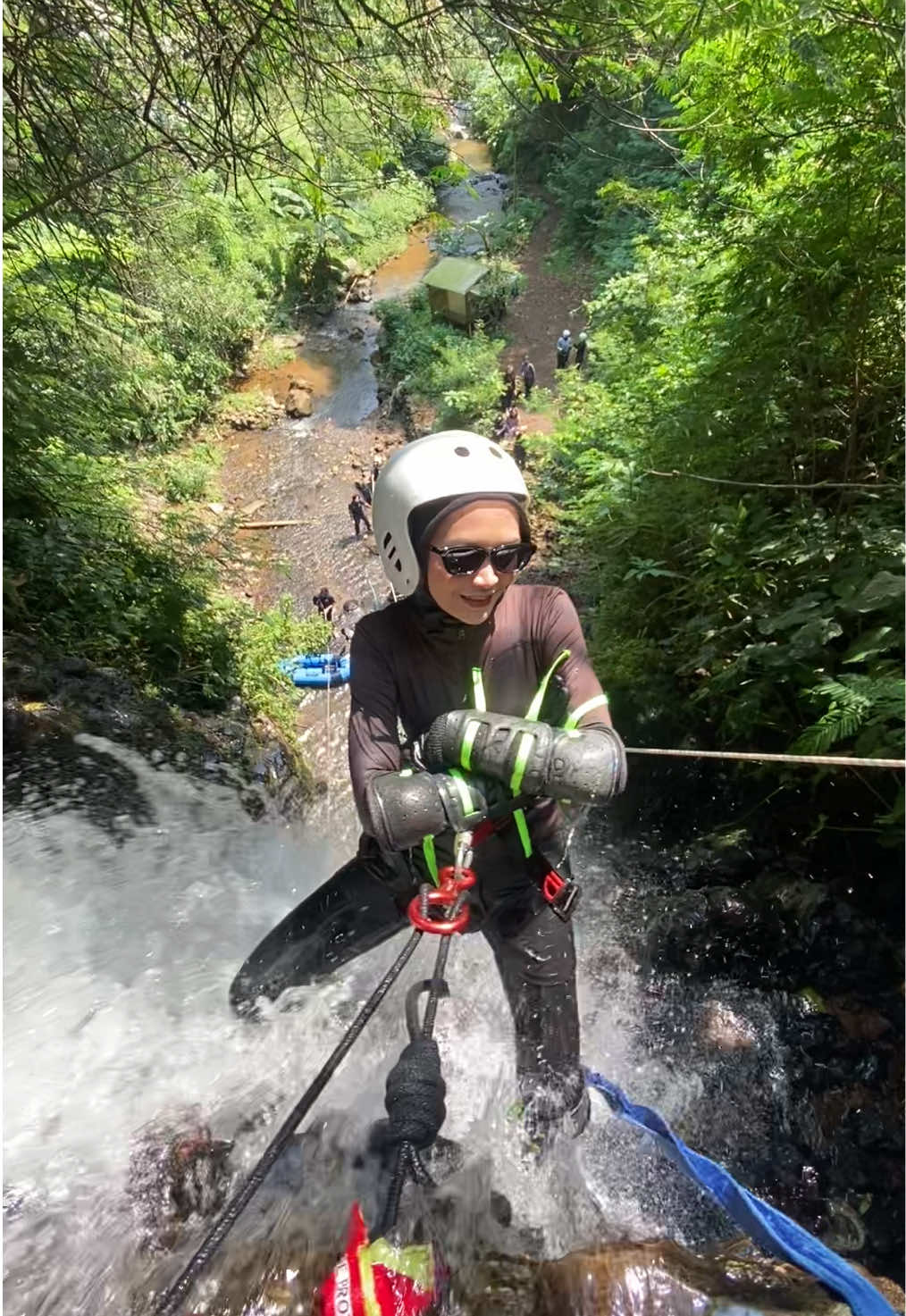 Skip dulu ya hobi adrenalin lebih seru🙅🏻‍♀️ #fyppppppppppppppppppppppp #fyp #CapCut #canyoneering #backflip 