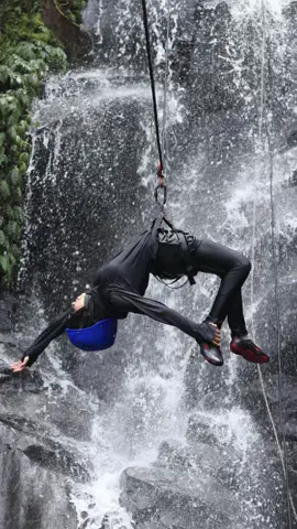 another experience unlocked 🤪 #fypage #canyoneering #malang #CapCut #canyoningmalang 