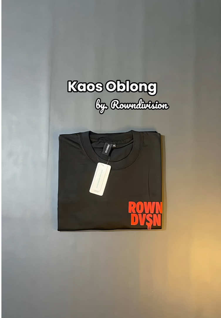 Rekomendasi kaos oblong buat kalian para cowo cowo hitss🫣 Cakep powll😍 • • • #fyp #fyppppppppppppppppppppppp #xcyzba #kaos #kaosmurah 