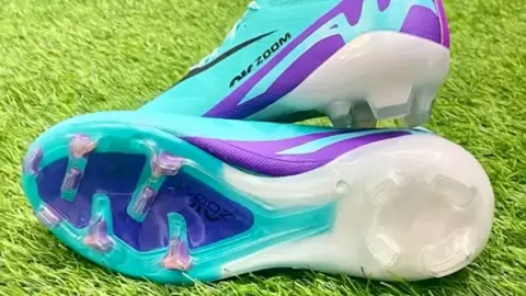 #sepatu #sepatubola #sepatupria #sepatukeren 