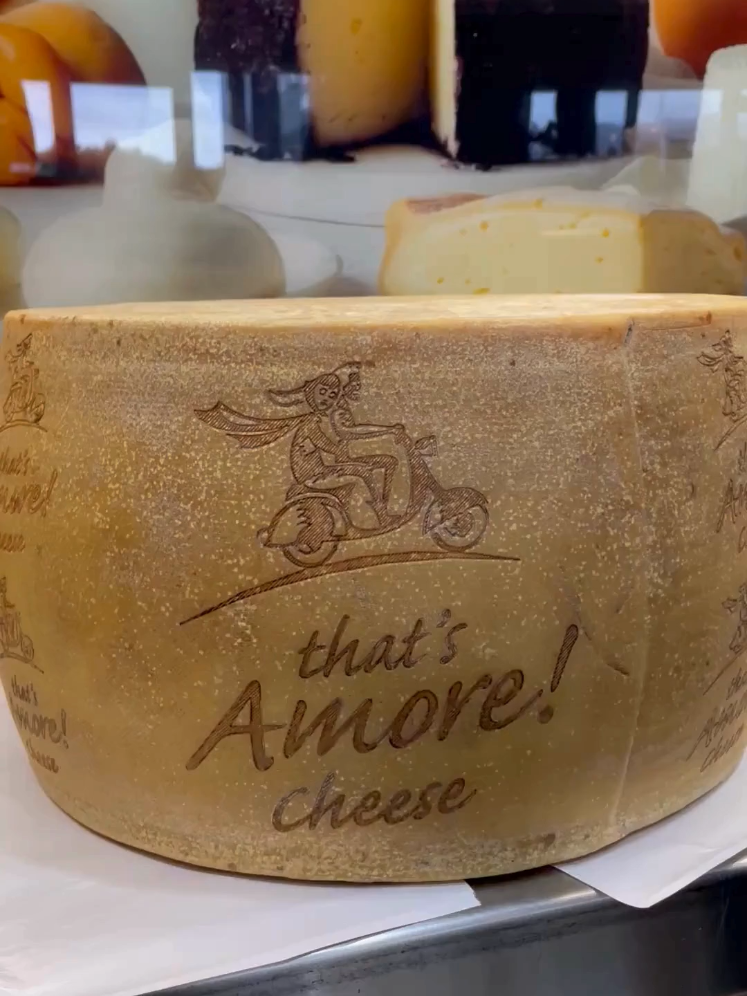 Opening a new wheel of grana 🧀💙🥰 #grana #cheese #cheesewheel #cheesecutting #cheeseloversoftiktok #cheeselovers #thatsamorecheese #thatsamorecheesery