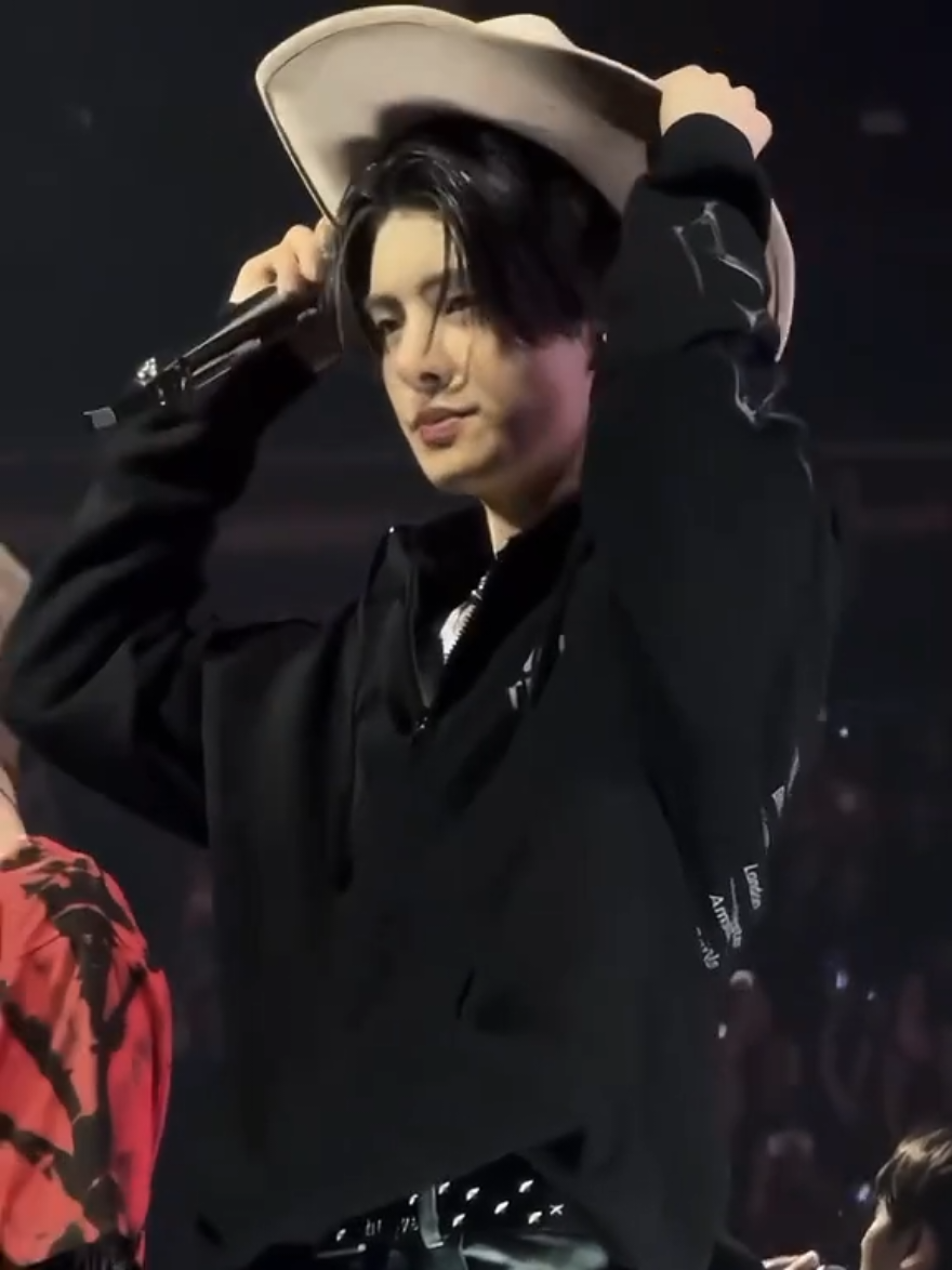 COWBOY JAKE IS BACCKK! #jake #enhypen 