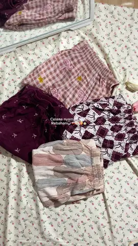 Motifnya cantikcantikk 🌸🌸🌸🌷🌷🌷🌷🌷🌷#celanasantai #celanahommykekinian #celanarayonmotif #celanapita 