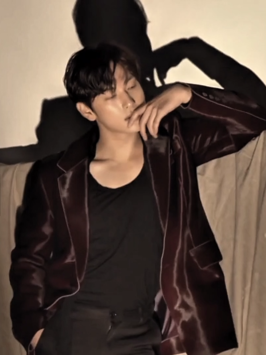 I'm a dog 🔥 #yimsiwan #siwan #actor #korea #funky #madagascar #Chunky #fyp 