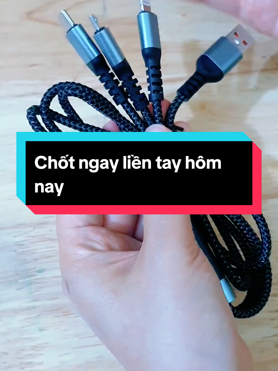 Chốt ngay hôm nay, nhanh thì còn #dâycápsạc #sạcđiệnthoại #sạc #menhatlinhreview #sạc3dau 