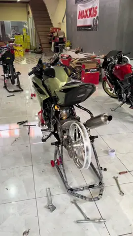 Unutuk yang mau vekg kzr x5 pro, mutakin 525, mutakin kzr, vnd kzr, vnd ak55, dan rcb pnp cbr 250rr yang on abs atau non abs juga bisa ya bos ku, unutuk yang mau order bisa langsung wa 085855025165, terima kasih🙏🏻