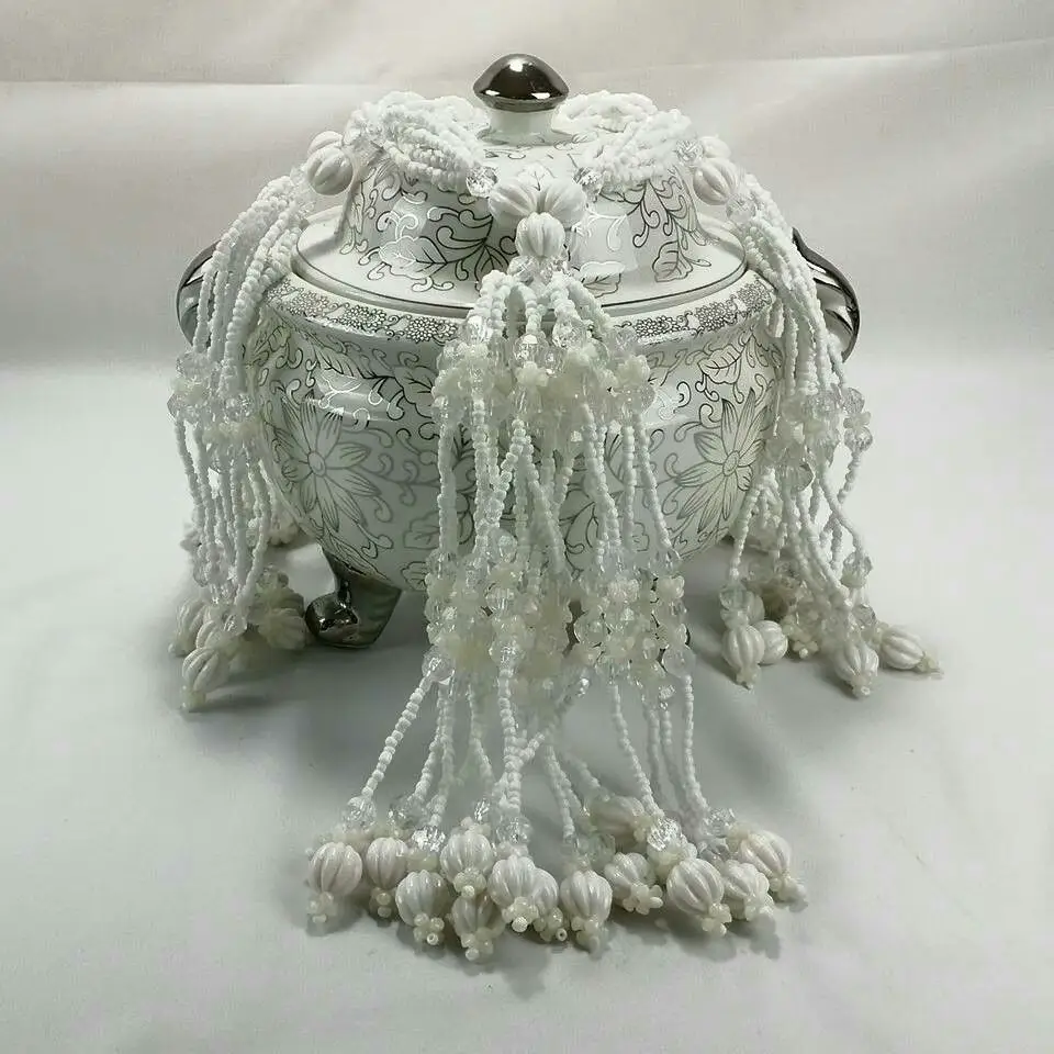 Ose Obatala Prayers For Peace & Harmony I call on the energy of Obatala to bless all who listen to this with good health, peace, harmony and abundance. May Orisa Nla fill your homes with peace and harmony. Even when negative energies and disruptive spirits try to cause confusion, may the energy of Baba Arugbo banish them and restore peace and balance to your homes. Eepa Orisa! Contact me from#ifayemi #orishas #iseselagba 