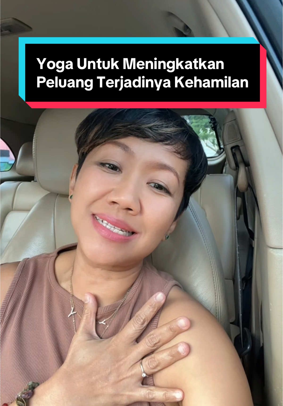 Replying to @fatiana dradjat Yoga gak melulu 'pose', tapi ada pernafasan, ada mindfulness, ada relaksasi ♥️ Salah satu tujuan yoga untuk menyeimbangkan hormon & melancarkan sirkulasi darah. Tetap semangat berlatih yoga 🙏🏻  #Promil #ProgramHamil #YogaHamil #yogarelaxing 