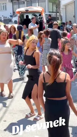 الرقص على موسيقى عبد الحليم حافظ  موسيقى نتالي  موسيقى بدون اغاني  اجمل موسيقى مشهوره في تيك توك  Arabic trend dance  top 10 Arabic songs on tiktok  dancing songs  #fyp #musica #موسيقى_نتالي #عبد_الحليم_حافظ #creatorsearchinsights 