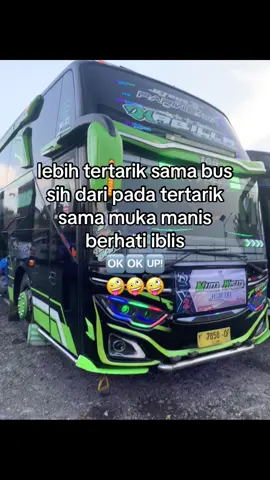 @andry_winspector @adiiiaryana #kata2 #fotolive #fyp #busmania #qqtransnabila 