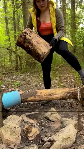 Ep 105 - She will survive in any forest🔥#camping #survival #bushcraft #Outdoors 