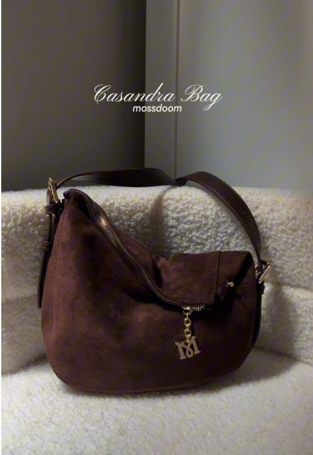 casandra bag — newest collection from mossdoom 🤎💫 #mossdoom #casandrabag #mossdoomcasandrabag #suedebag #bag 