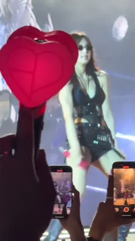 Jennie - with the IE #jennie #blackpink #blackpinkdeadline #blackpinkinyourarea #blink #jennieblackpink #likejennie #concert #fyp #viral 