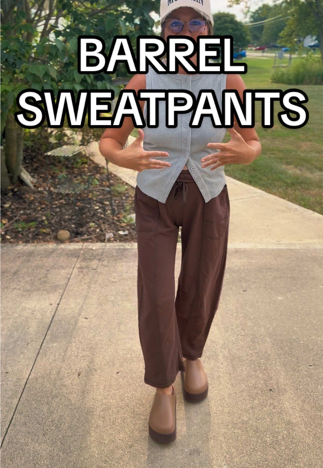 @TanmingFashion 👏🏻🤎👏🏻🤎 #sweatpants #barrelsweatpants #barrelpants #tiktokshopcreatorpicks #fallfashion 