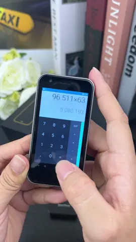 Mini cellulare con negozio TikTok shop #tecnologia #smartphone #perte