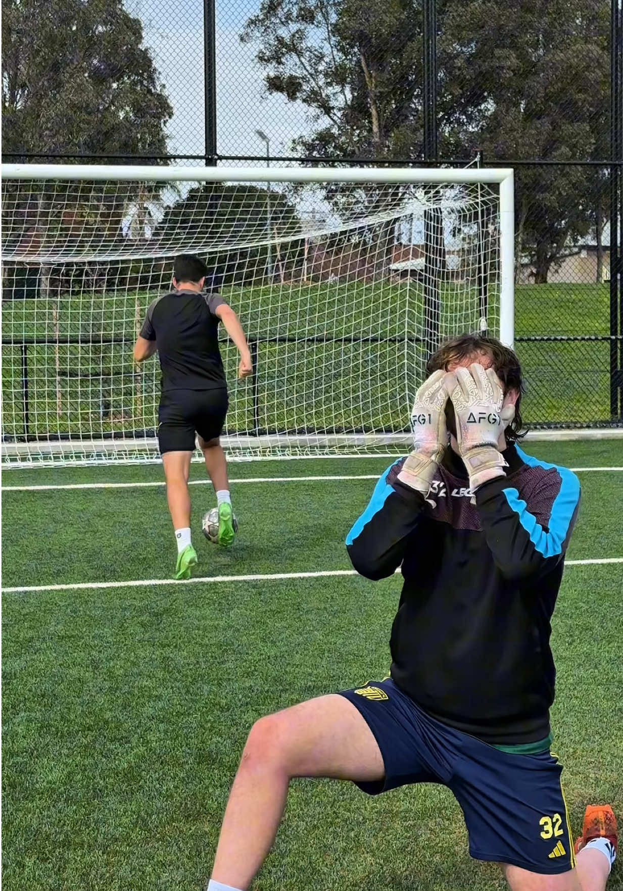 Never celebrate early 😅  #football #Soccer #futbol #fussball #fußball   Jerseys from @kitwall_ use code TOM10 for 10% off! 