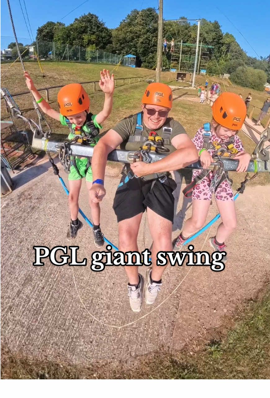 POV you’re on the giant swing for the first time at @PGL Adventures Barton Hall 😎 . . . . #pgl #bartonhall #giantswing #pov #insta360 