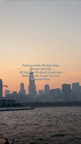 Entrepreneurs, it’s time to lock in. It’s time to make the change. Stop telling yourself that you can’t focus on your health because too busy, there’s “a lot going on”, or because you have little ones running around… because news flash: you’re never not going to be busy as an entrepreneur. It’s part of the game. If you wait to get into the best shape of your life for when you’re “not busy” you’re just going to stay overweight, unhappy and unconfident… it’s just the truth. And if you keep delaying it.. you’re just going to a long where your body is giving up on you… you won’t be able to pray your Salah without pain, you’ll continue to have brain fog and you won’t be able to play with your grandchildren. You’ll be in a hospital bed or nursing home and won’t have the strength to even go to the bathroom and what on the toilet on your own. You may think this is extreme, but I promise you it’s not. Once a women hits 35 she begins to lose muscle mass and bone density eve try single year. The only thing that will help you combat that is building muscle and fueling your body properly. ➡️If you are wanting to make a change but have no idea where to start, comment the word “TALK” and I’ll reach out to you to see what kind of transformation would be possible for you in 90-180 days #Fitness #gym #gymmotivation #islamic  #muslim    