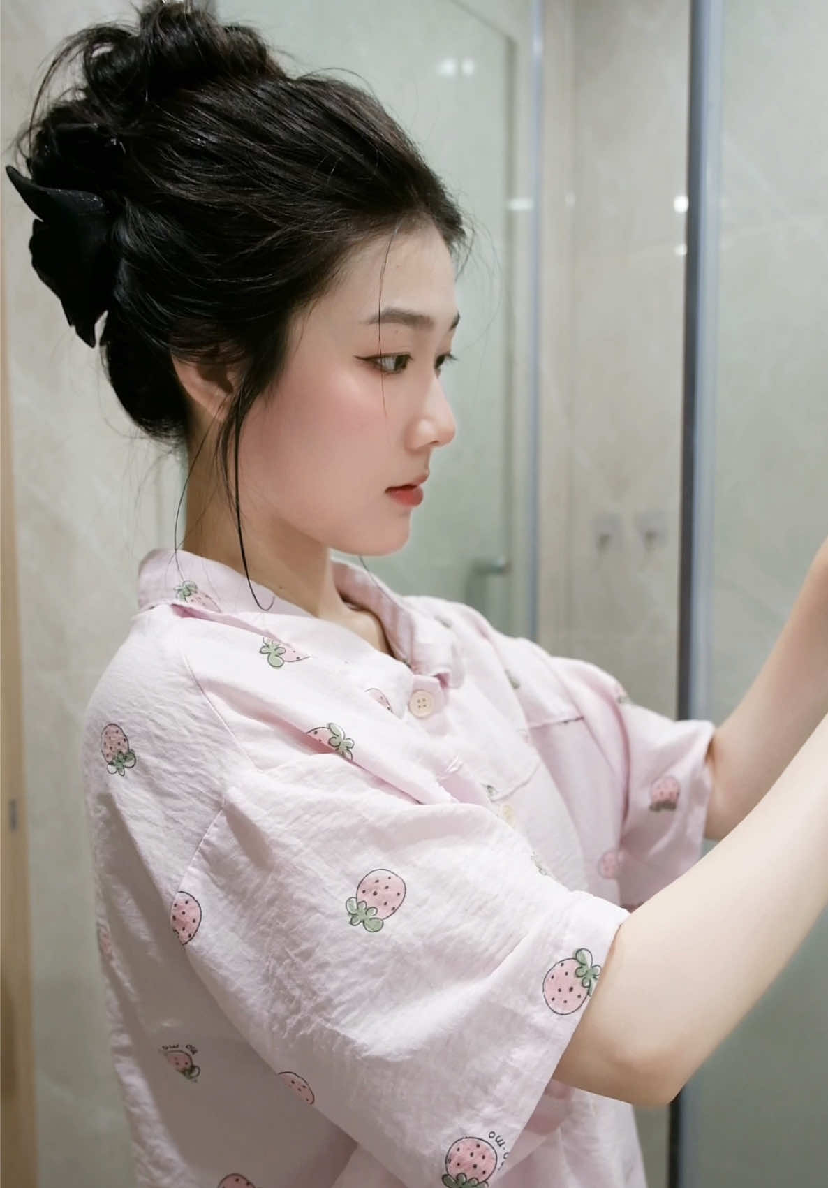 Thơm sỉu 🧖🏻‍♀️🫧 #thom #suatamhuongnuochoa #dememori  #grwm #fyp  