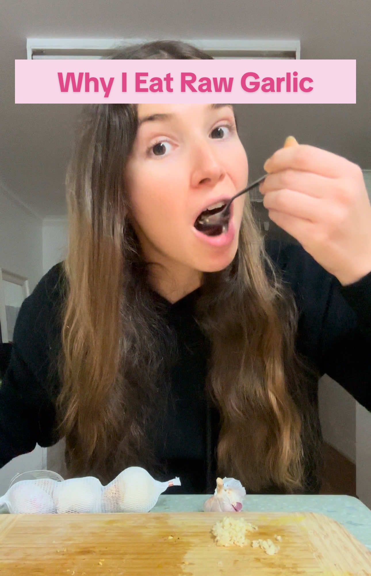 Replying to @Brendan Nott Why I eat raw garlic? 🧄 Highly effective against viruses - 99% effective in fighting c o r o n a 🦠 🧄 Helps protect against illness & the common cold 🧄 Boosts immunity – contains compounds that help fight infections 🧄 Rich in nutrients – good source of vitamin C, B6 & other beneficial compounds 🧄 Supports gut health – encourages healthy gut bacteria 🧄 Potential anti-cancer properties – linked to reduced cancer risk in some studies 🧄 Lowers blood pressure – may help manage hypertension 🧄 Improves cholesterol levels – supports heart health & may lower risk of heart disease 🧄 Anti-inflammatory – reduces inflammation in the body 🧄 Antibacterial & antiviral – helps kill harmful microbes 🧄 Antioxidant effects – may help prevent Alzheimer’s disease & dementia 🧄 Improves circulation – helps blood vessels relax & widen 🧄 May improve athletic performance & increase endurance 🧄 Detoxifies heavy metals – sulfur compounds protect against organ damage from toxicity 🧄 Supports bone health – may reduce risk of osteoporosis 🧄 May help you live longer – linked to overall longevity in some research 🧄 Results of a 2017 clinical trial showed that garlic can reduce oxidative stress that leads to osteoporosis. Participants took garlic tablets equal to about 2 grams of fresh garlic a day. ❓ Eating raw food? Research shows both cooked & raw foods are good for you & nutritional value varies by food & preparation method. Cooking can improve certain nutrients in some foods & also make others easier to digest & safer to eat. ℹ️ Information from: www.healthline.com/nutrition/11-proven-health-benefits-of-garlic ‼️ Disclaimer: This info is based on publicly available sources & is for general educational purposes only. The benefits mentioned are potential effects & may not apply to everyone or in all cases. It isn’t medical or professional advice. Eating raw garlic isn’t suitable for everyone, especially people taking blood-thinning medication, those with certain medical conditions or those who are pregnant or breastfeeding. Always speak to a qualified healthcare professional, nutritionist or dietitian before making changes to your diet or health routine.