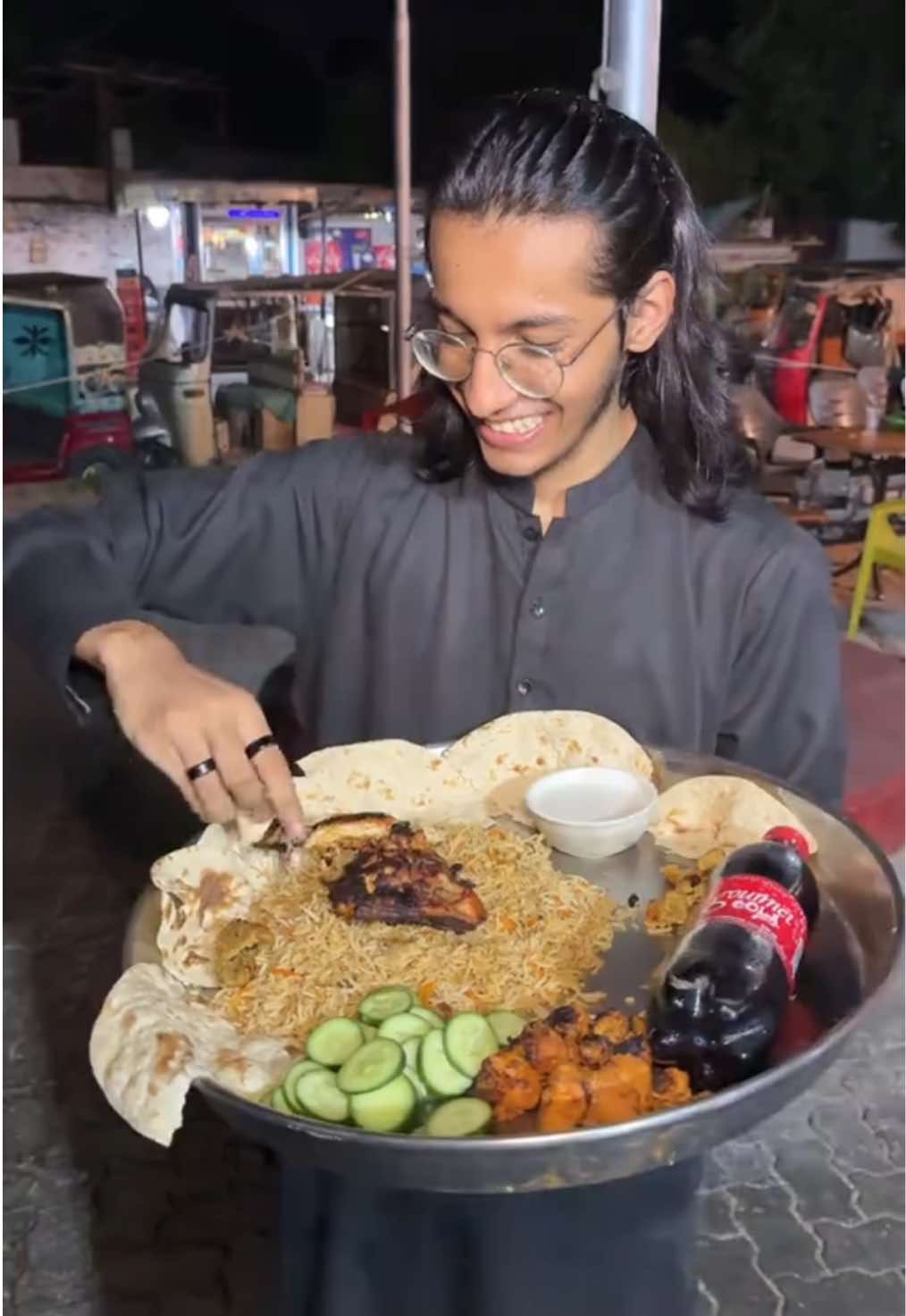 14 August ki mazedaar deal 🙌 #14august #deal #food #streetfood #foodreview 