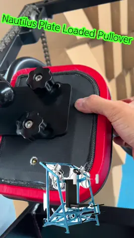 Nautilus Plate Loaded Pullover promax The cushion can be adjusted. The elbow cushion can be adjusted.#Fitness 