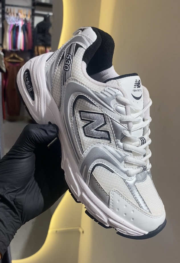 Ya llegaron‼️ Nb Classic 💫 A sólo s/. 65 💕 #nb530 #delivery #zapatillas #newbalance530 