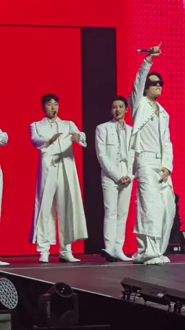 Wooyoung absolutely losing it over Mingi telling us 잘했어. His laugh is genuinely one of the best sounds in the world 🥹 #ateez #ateez_official_ #inyourfantasy #에이티즈 #우영 #wooyoung 