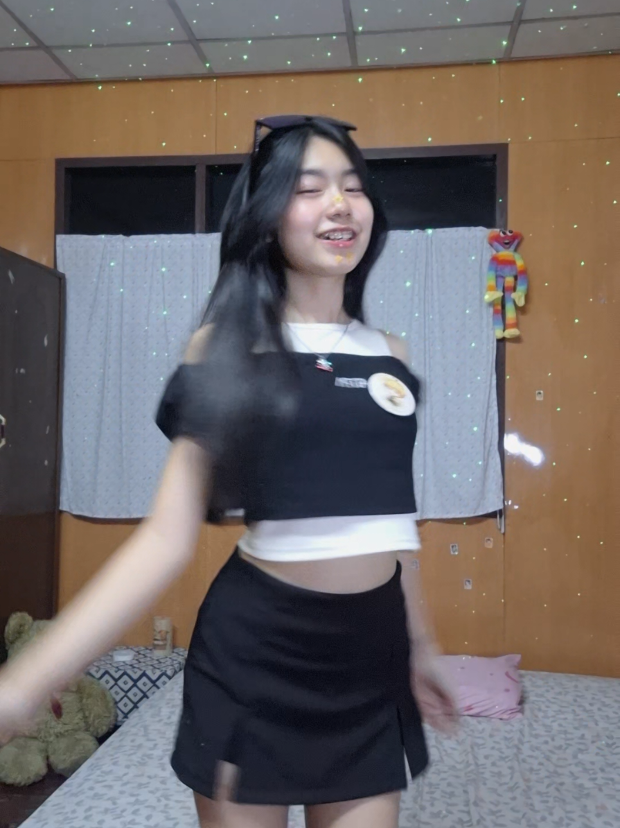 พิกัดชุดตะกร้าหน้าช่องเลยค่ะ😅🤭#forme#เสื้อผ้าแฟชั่น#เสื้อปาดไหล่#กระโปรงสั้น#กระโปรงกางเกง 